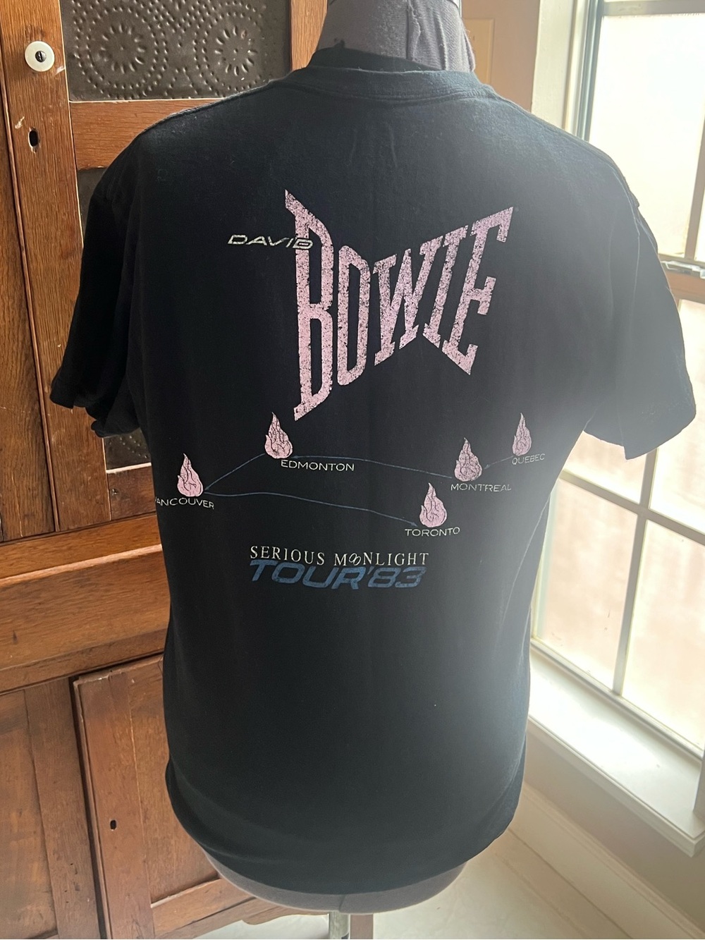 David Bowie 'Serious Moonlight Tour '83' Graphic Tee - Black - M - Picture 2 of 2